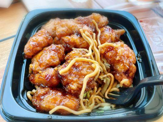 Bowl - chow mein, orange chicken.