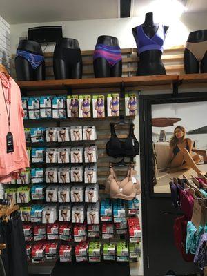 Women's travel underwear wall