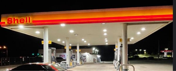 Shell now open mi Pequeno Mexican market permanently closed