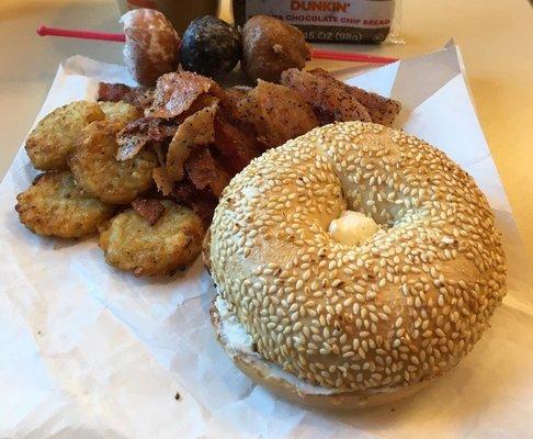 Bagel with Cream Cheese/ Side of Maple Bacon / Hash Browns Munchkins Donut Hole Treats