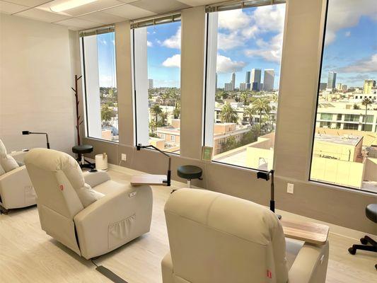 Redox Medical Group IV room with power recliners for you to relax and get a custom IV!