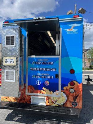 Vern's Food Truck with Detail