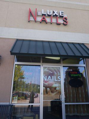 Also known as Luxe Nails (Fultondale)