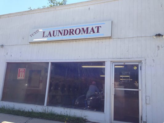 Tuxis Laundromat