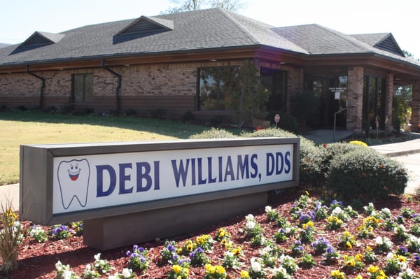 Debi Williams, DDS