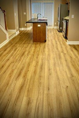 LVP Floor, kitchen