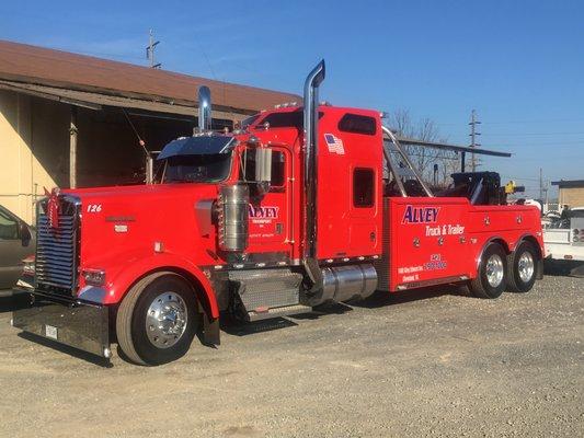 Alvey Towing And Recovery
(423) 790-1000
1400 King Edward Avenue 
Cleveland, TN 37311