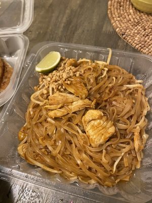 Chicken Pad Thai