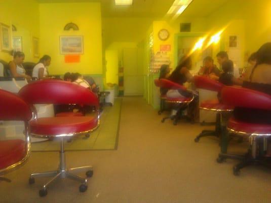 Ace Nails Salon