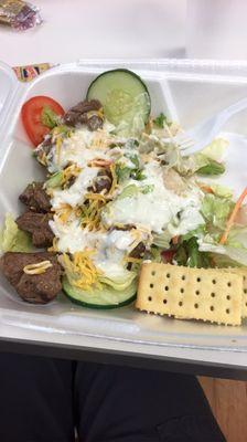 Grilled Sirloin Tip Garden Salad with bleu cheese dressing