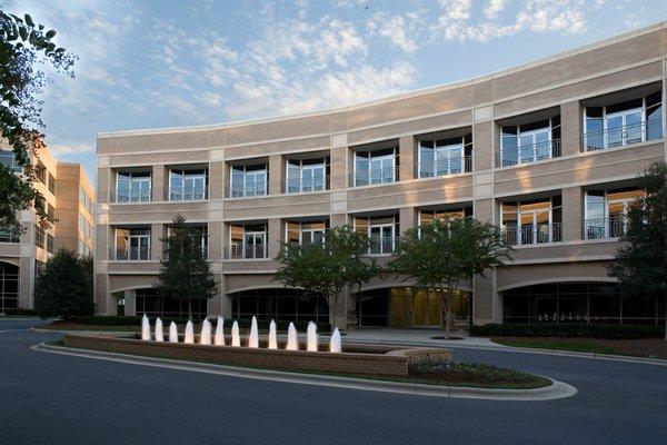 A unique building that offers standard, bay and balcony window offices.