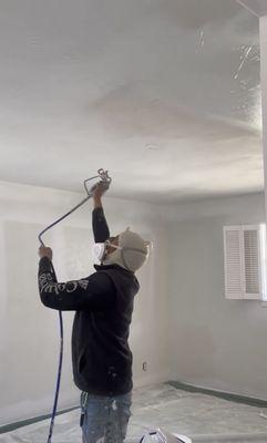 Spraying ceiling