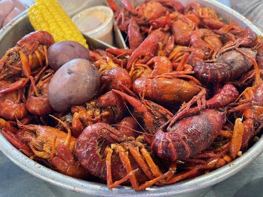 Mo'Crawfish-N-Mowata