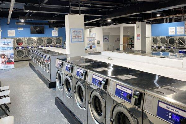 One of the Cleanest and Newest Laundromats in Wilmington, Delaware