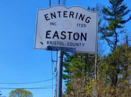 Entering Easton at the Brockton line. Bristol County/Plymouth County