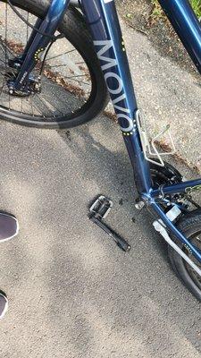 Bike pedal randomly fell off while riding, causing injuries.