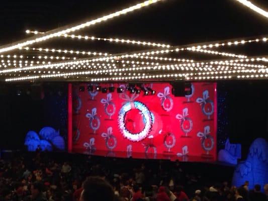 Dr. Seuss' How The Grinch Stole Christmas The Musical