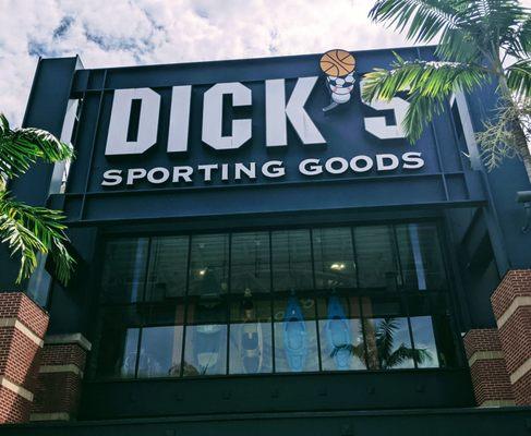 DICK'S Sporting Goods