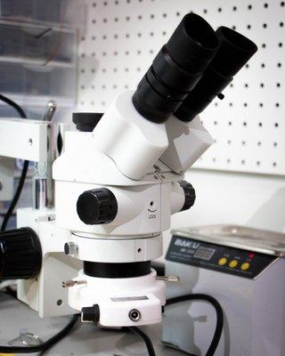 Microscopes make doing board-level repairs much easier