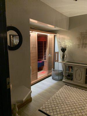 Infrared sauna