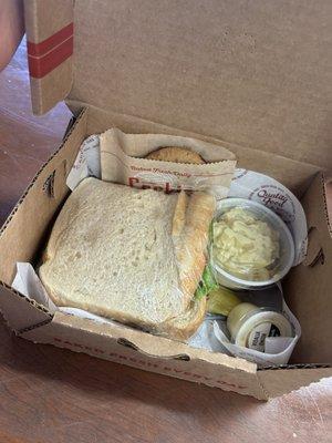 Strawberry Grilled Chicken Sandwich Classic Box Lunch