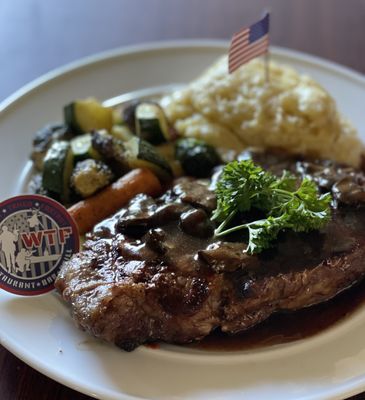 NY Steak With Mashed potatoes and veggies