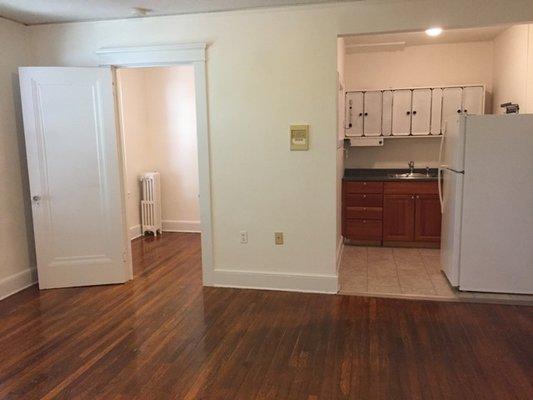 80 Howe St one bedroom