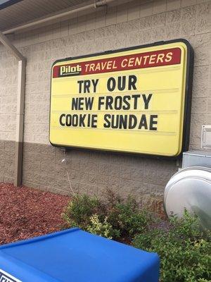 Frosty cookie sundae! Yummy