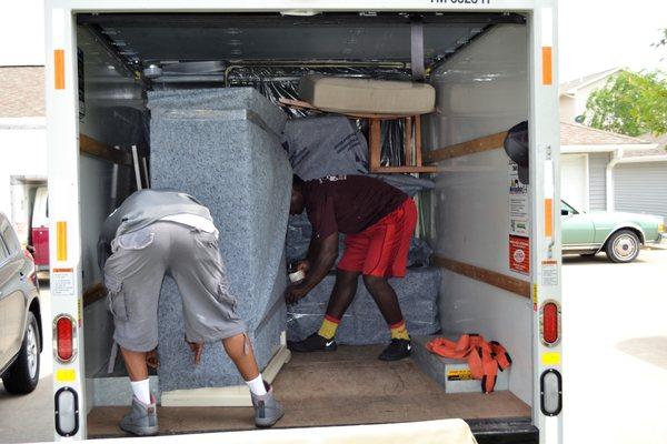 Bell-Movers-Coralville-IA-Moving-Service