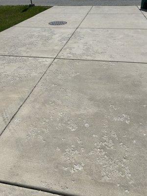 Concrete driveway by BIG Concrete in Scherville