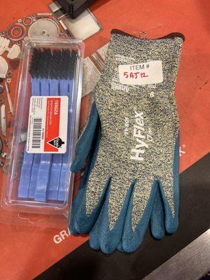 Metal Brushes & Cute gloves!