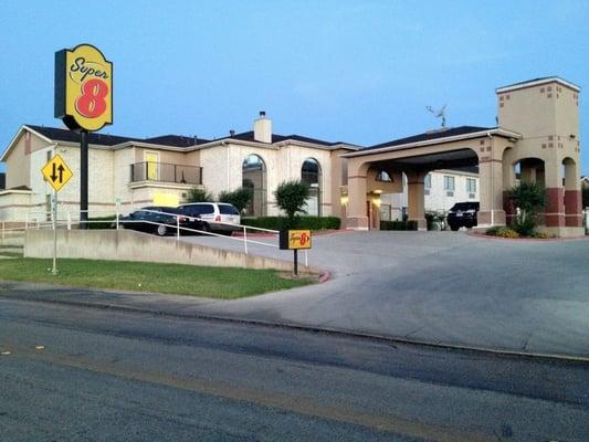 Super 8 airport San Antonio