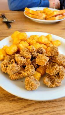 Finger steaks and tater tots