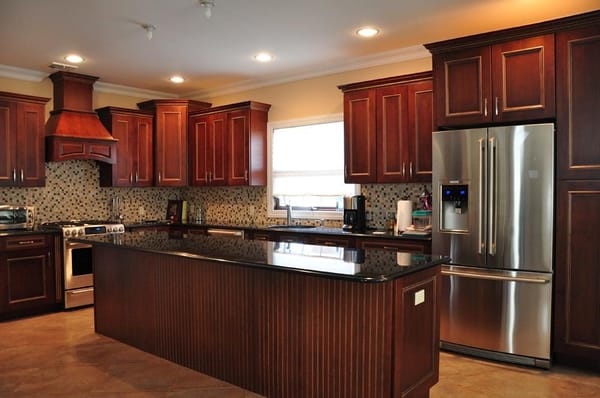 CUSTOM KITCHEN