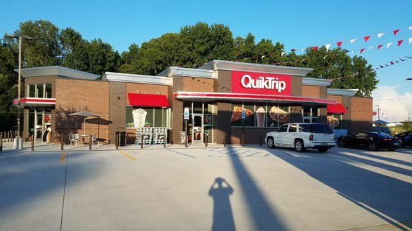 Quiktrip front