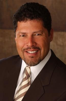 Derrick Ruiz Apartment Broker - eXp Realty