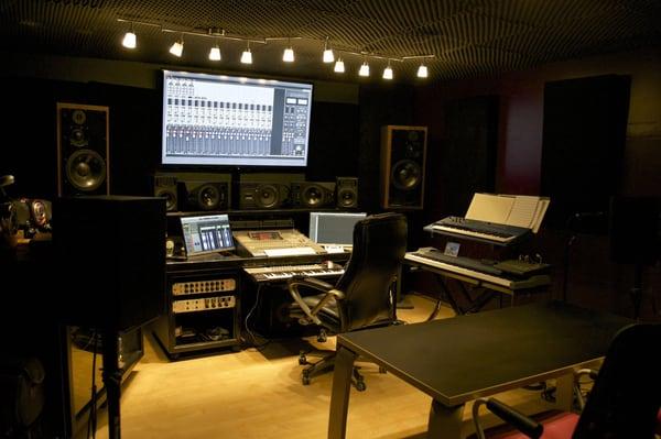 Andrew Spence Studio Post Audio Services