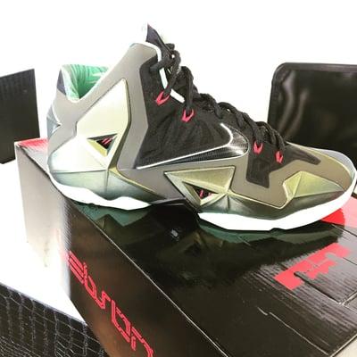 Nike LeBron XI