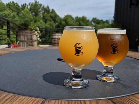 Hazy NE IPA (left) and West Coast IPA (right)