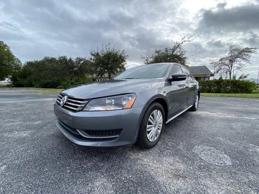 2014 Volkswagen Passat S