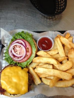 Awesome cheeseburgers!