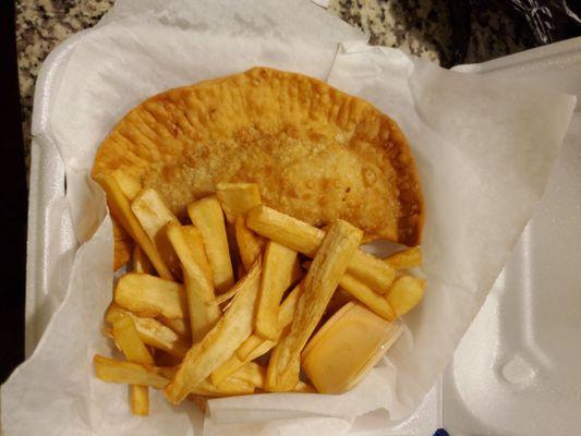 Chix empanada w/fried yuca