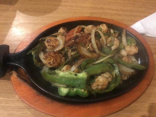 Lunch Shrimp Fajitas yum!!!