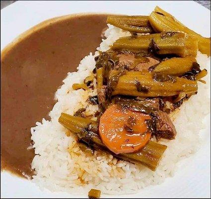 Callalou with white rice and sos pwa