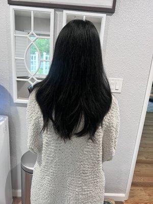 After haircut and oil treatment, my hair felt shiny and healthy!