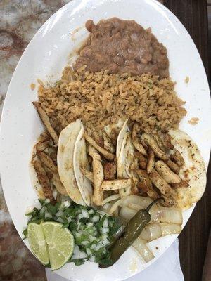 #13:Three Taco Special w/flour tortillas, w/chicken