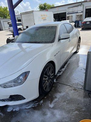 100% Hand Car Wash