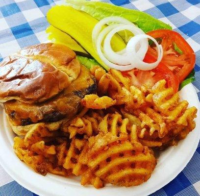 Cheeseburger & waffle fries