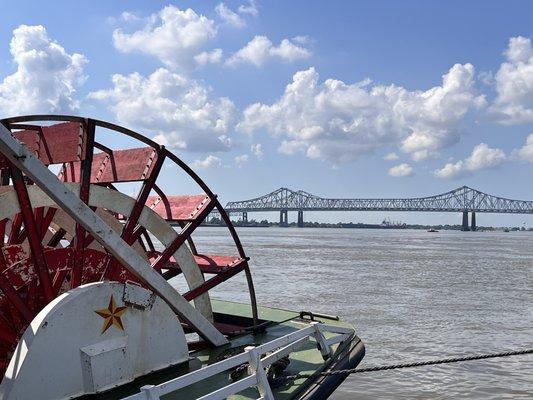 Steamboat and the Crescent City Bridge