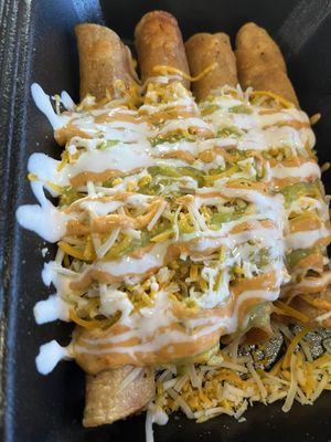 2 shredded Beef and 2 chicken Taquitos